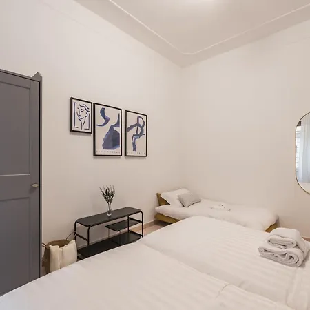 דירה The Rent - Bright Three-bedroom Along The Tiber River