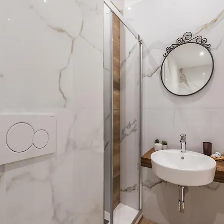 דירה The Rent - Bright Three-bedroom Along The Tiber River רומא