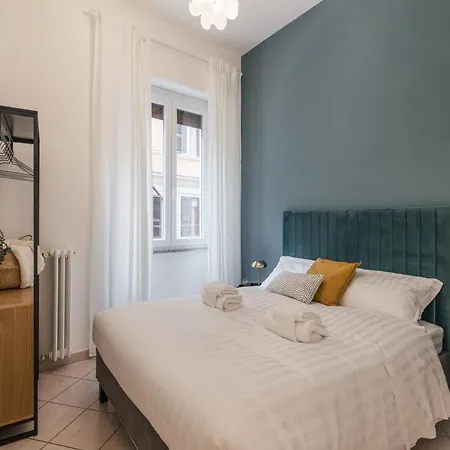The Rent - Bright Three-bedroom Along The Tiber River Рим
