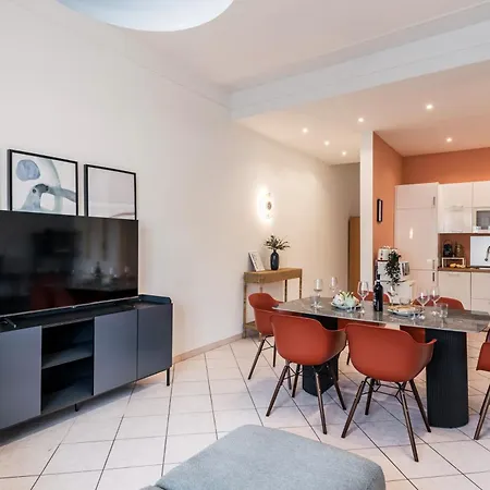 The Rent - Bright Three-bedroom Along The Tiber River * Řím