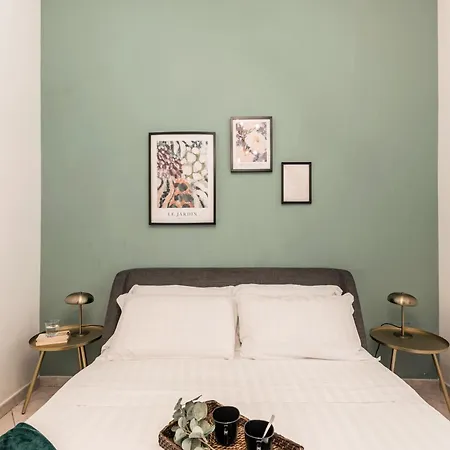 The Rent - Bright Three-bedroom Along The Tiber River Apartmán Řím